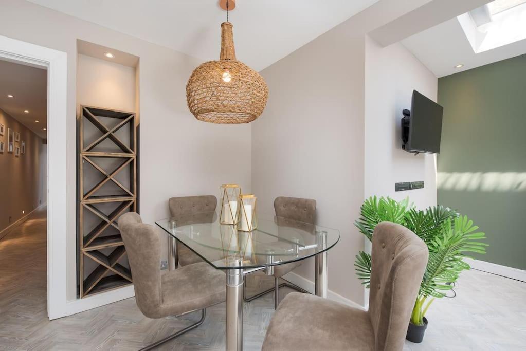 West Kensington By Capital Apartamento