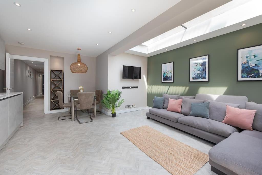 West Kensington By Capital Apartamento *